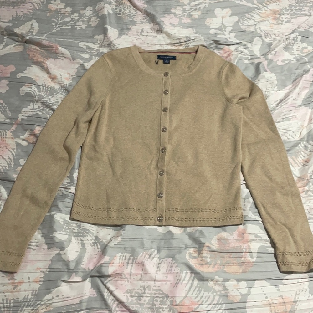 Cute beige cardigan from Tommy Hilfiger